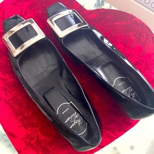 Roger Vivier black patent leather ballet shoes